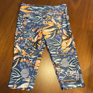 Maaji size m cropped leggings athleisure